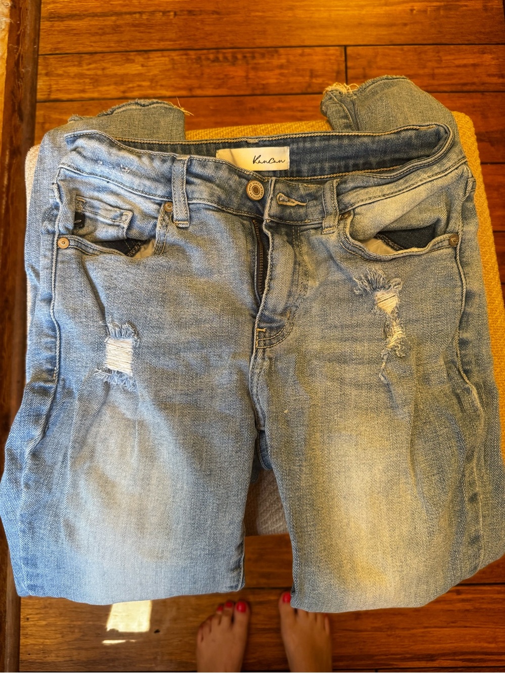 KanCan Light Blue Distressed Cropped Jeans